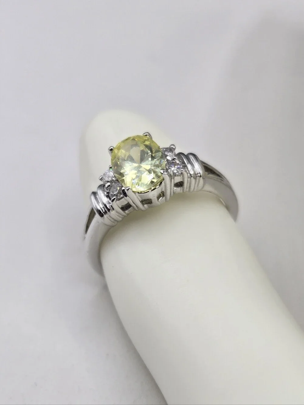 Swarovski Crystal Elements Silver Statement Ring Light Yellow Citrine Size 7